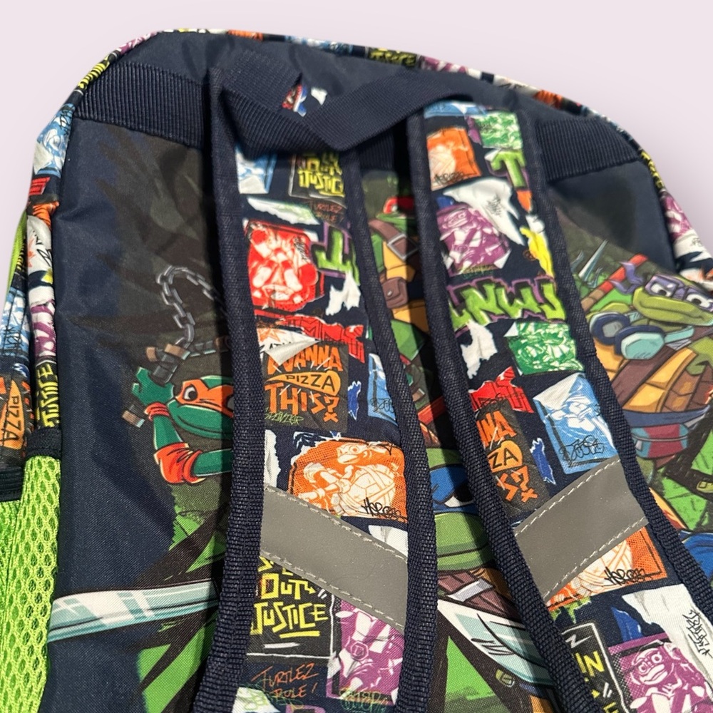 Kids Tales Of The Teenage Mutant Ninja Turtles 3D Glow In The Dark Backpack - Picture 7 of 10